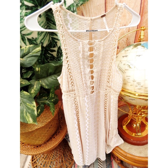 Free people bohemian lace mini dress with pockets 🍃 - Picture 2 of 7